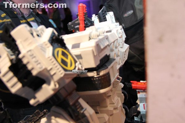 Toy Fair 2013 MetroPlex Transformers Masterpiece Titan Class Action Figure Image  (8 of 18)